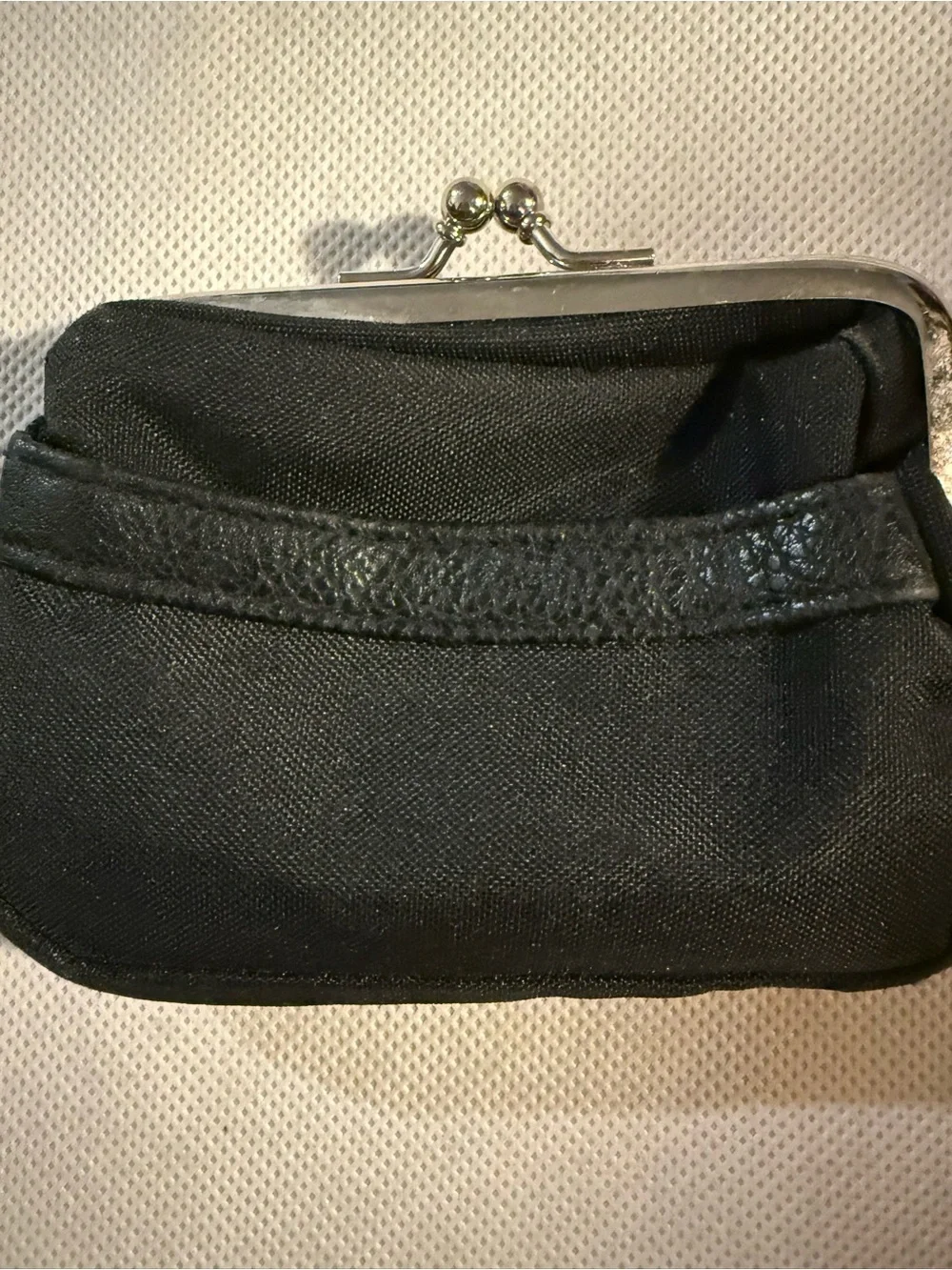 Black Women's Coin Pouch Keychain Wallet - Compact Everyday Accessory
